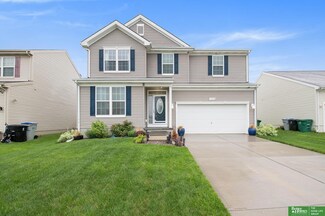 7374 N 88th St, Omaha, NE 68122