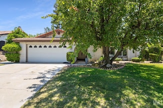 5723 Medio Luna Ave, Bakersfield, CA 93306