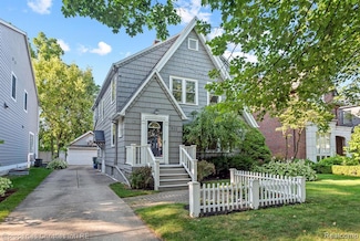 532 Wallace St, Birmingham, MI 48009