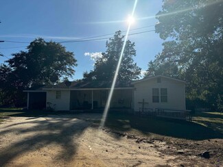 54 Deborah Ln, Eastman, GA 31023