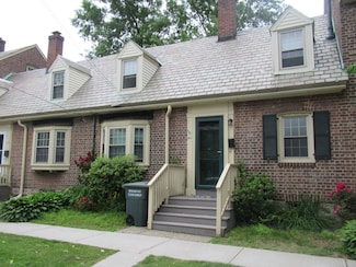 164 Flanders St, Bridgeport, CT 06604