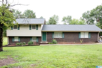 121 Dogwood Ln, Jacksonville, AL 36265