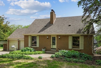 6901 Antrim Rd, Edina, MN 55439
