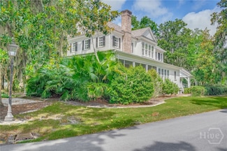 63 Magnolia Ln, Richmond Hill, GA 31324
