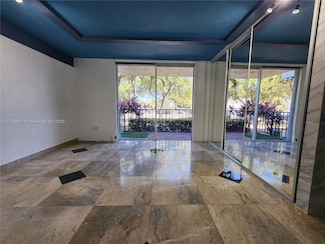 12500 NE 15th Ave Unit 112, North Miami, FL 33161