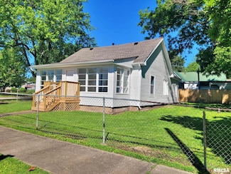 901 Catherine St, Metropolis, IL 62960