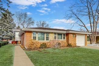 1220 Peterson Ave, Park Ridge, IL 60068