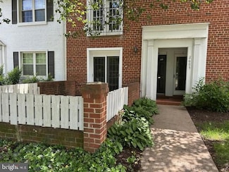 2605 S Walter Reed Dr Unit A, Arlington, VA 22206
