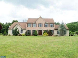31 Club Rd, Oley, PA 19547