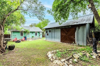 1713 S 5th St, Austin, TX 78704