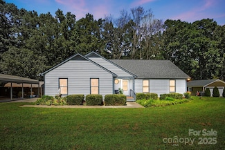 2402 Bearskin Ln, Monroe, NC 28110
