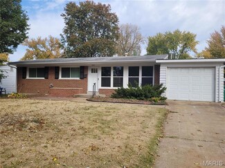 380 Saint Eugene Ln, Florissant, MO 63033