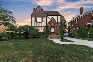 115 Biddle Ave, Wyandotte, MI 48192