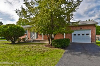 401 Norton Rd, Stroudsburg, PA 18360