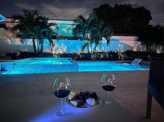 1535 Hollywood Blvd, Hollywood, FL 33020