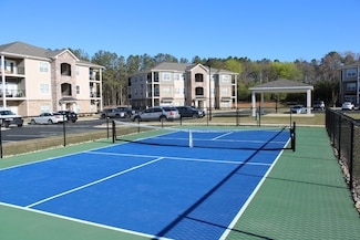 100 Grove Cir Unit 301, Lillington, NC 27546