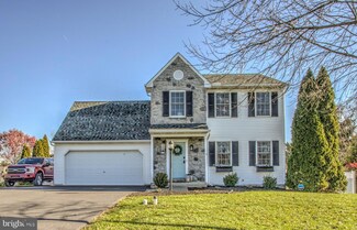 26 E Grant St, Lititz, PA 17543