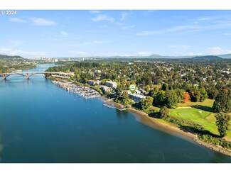 790 SE Webber St Unit 314, Portland, OR 97202