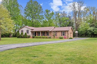 5000 Hays Dr, Columbia, TN 38401