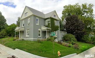 430 E 7th St, Davenport, IA 52803