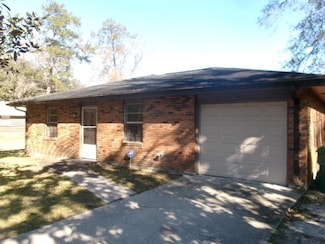 706 N Buren Ave, Picayune, MS 39466