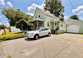 450 Sunderland Rd, Worcester, MA 01604