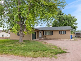 1416 Chestnut St, Canon City, CO 81212