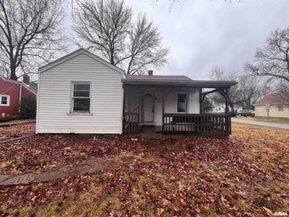 919 W Sycamore St, Carbondale, IL 62901