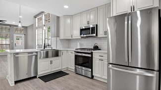 4935 Otter Peak Dr, Kingwood, TX 77345