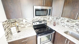 9180 Fontainebleau Blvd Unit 103, Miami, FL 33172
