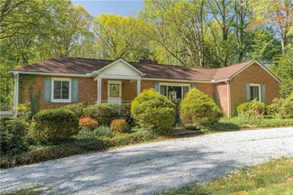 870 E Tuscarawas Ave, Barberton, OH 44203