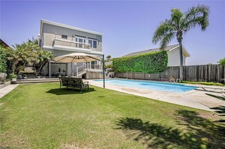 1440 8th St, Manhattan Beach, CA 90266