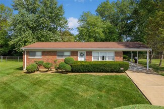 1274 Mohave Dr, Saint Louis, MO 63132