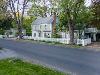 45 Roseland Park Rd, Woodstock, CT 06281