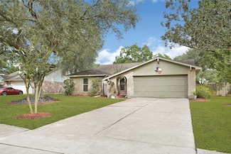 1101 Killarney Ave, Friendswood, TX 77546