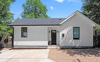 2216 Lindell Ave Unit 2, Austin, TX 78704