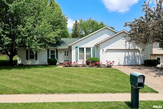 2814 E 39th St, Davenport, IA 52807