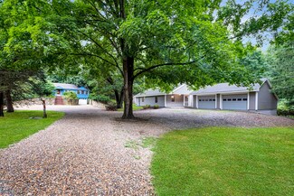82-R Cedar St, Wenham, MA 01984