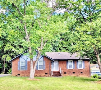 7133 Tall Tree Ln, Charlotte, NC 28214