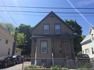 28 B St, Lowell, MA 01851