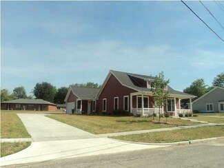 410 Alton St, Bicknell, IN 47512