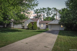 30446 Shiawassee Rd, Farmington Hills, MI 48336