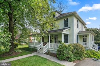 113 N Beaumont Ave, Catonsville, MD 21228