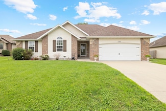 1912 Redbird Ct, Ozark, MO 65721