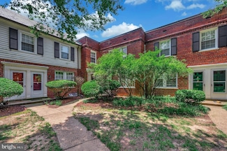 2600 16th St S Unit 696, Arlington, VA 22204
