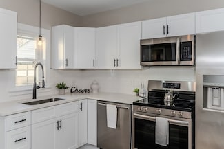 84 West St, Ware, MA 01082