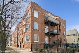 3400 W Sunnyside Ave Unit 2, Chicago, IL 60625