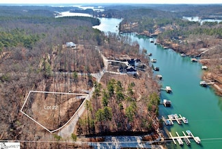22 S Towson Trail, West Union, SC 29696