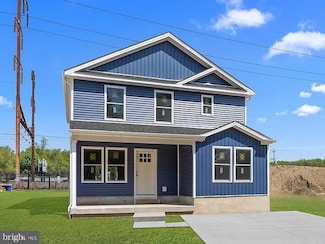 2816 Avenue Arcade E, Levittown, PA 19056