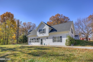 2285 Quail Rd, Diamond, MO 64840